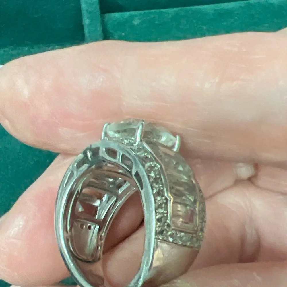 Ring white topaz rhodium over sterling silver ring Paula Deen size 6